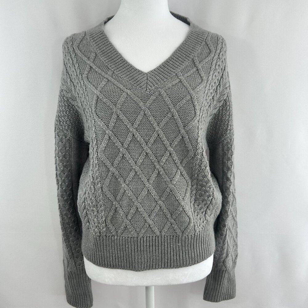 Guilty Classic Cable Knit Grey V-Neck Sweater - Large